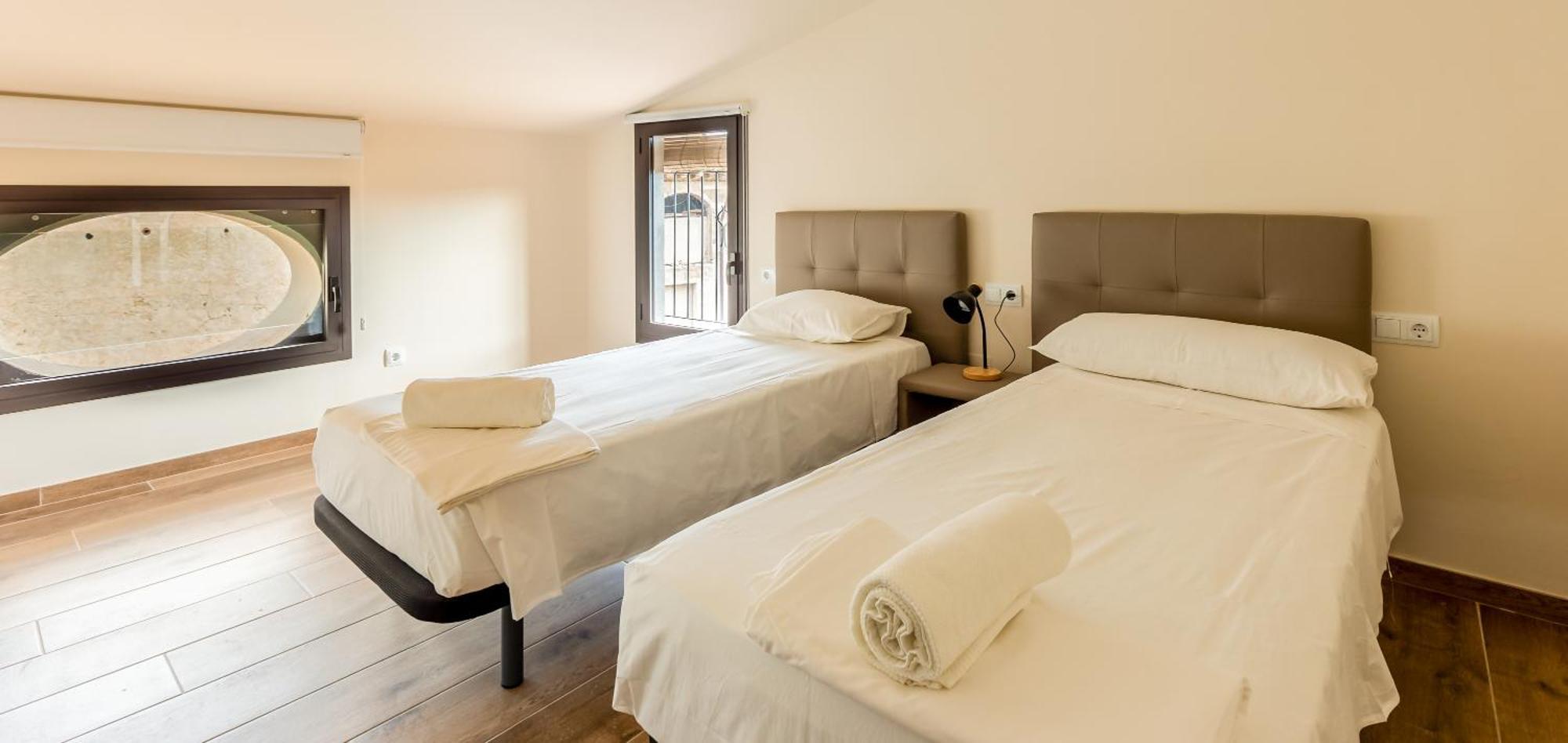 Can Cintet 3 Apartamento Con Terraza En Besalú Esterno foto