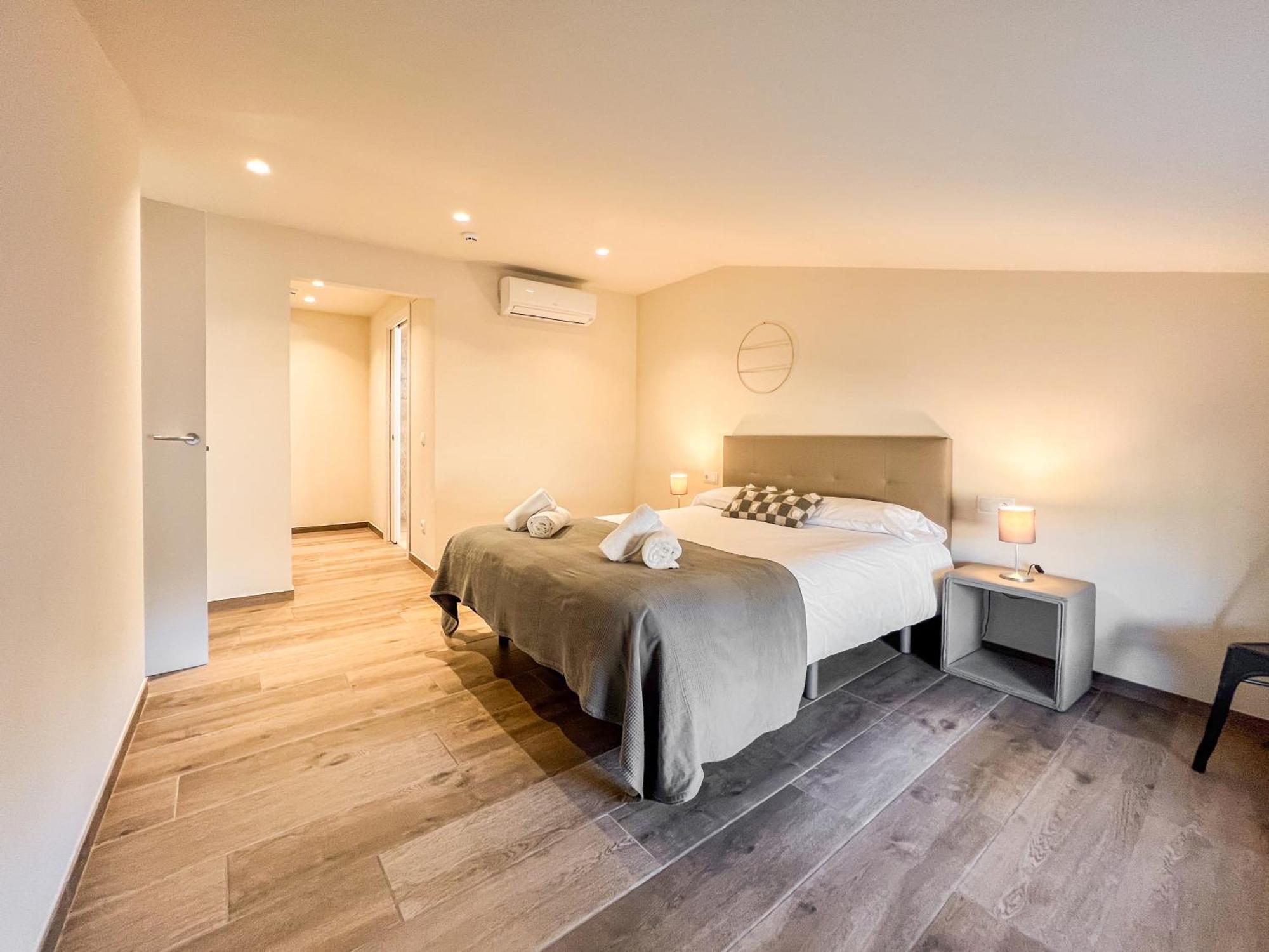 Can Cintet 3 Apartamento Con Terraza En Besalú Esterno foto