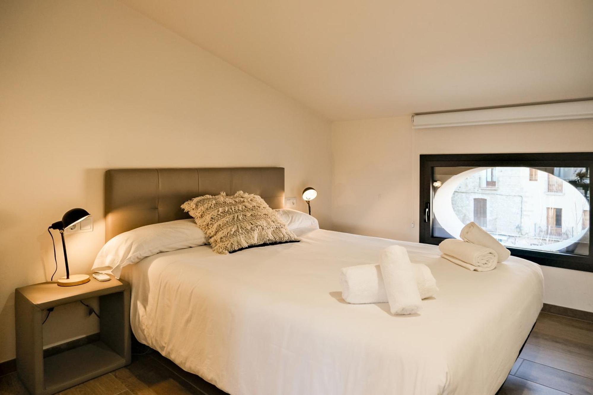 Can Cintet 3 Apartamento Con Terraza En Besalú Esterno foto
